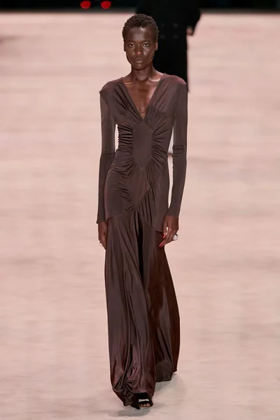 Look 5